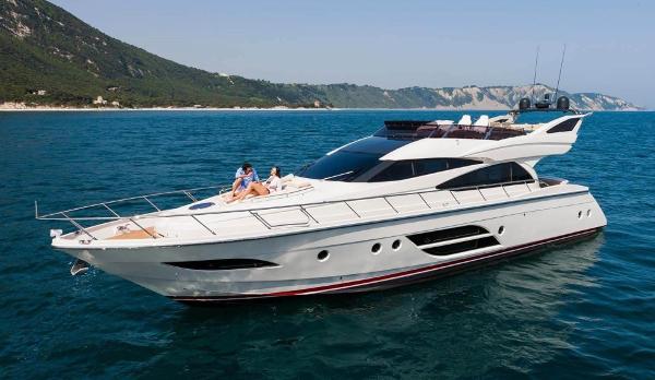 2025 Custom Sansita Yacht 660 FLY