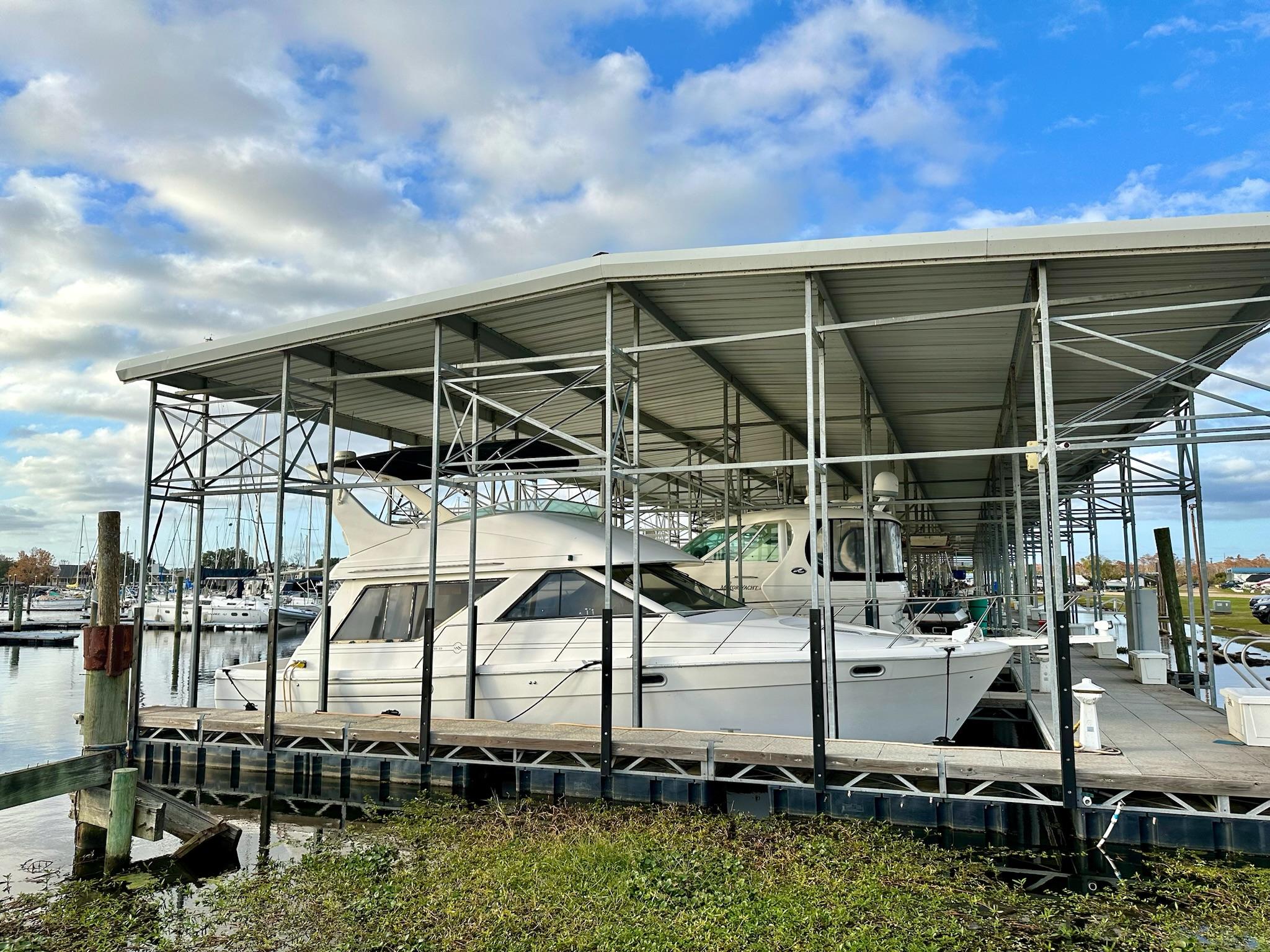 1997 Bayliner 3988