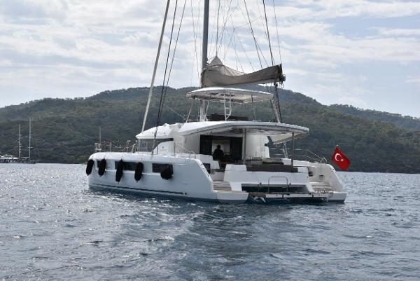 Lagoon 50