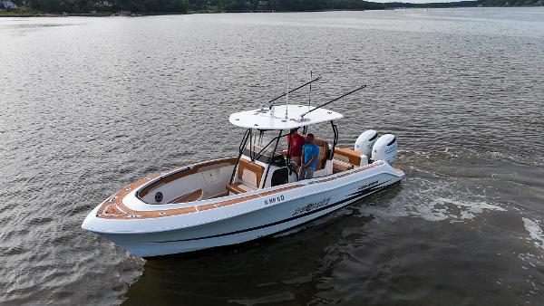 2000 Hydra-Sports 2796 Vector