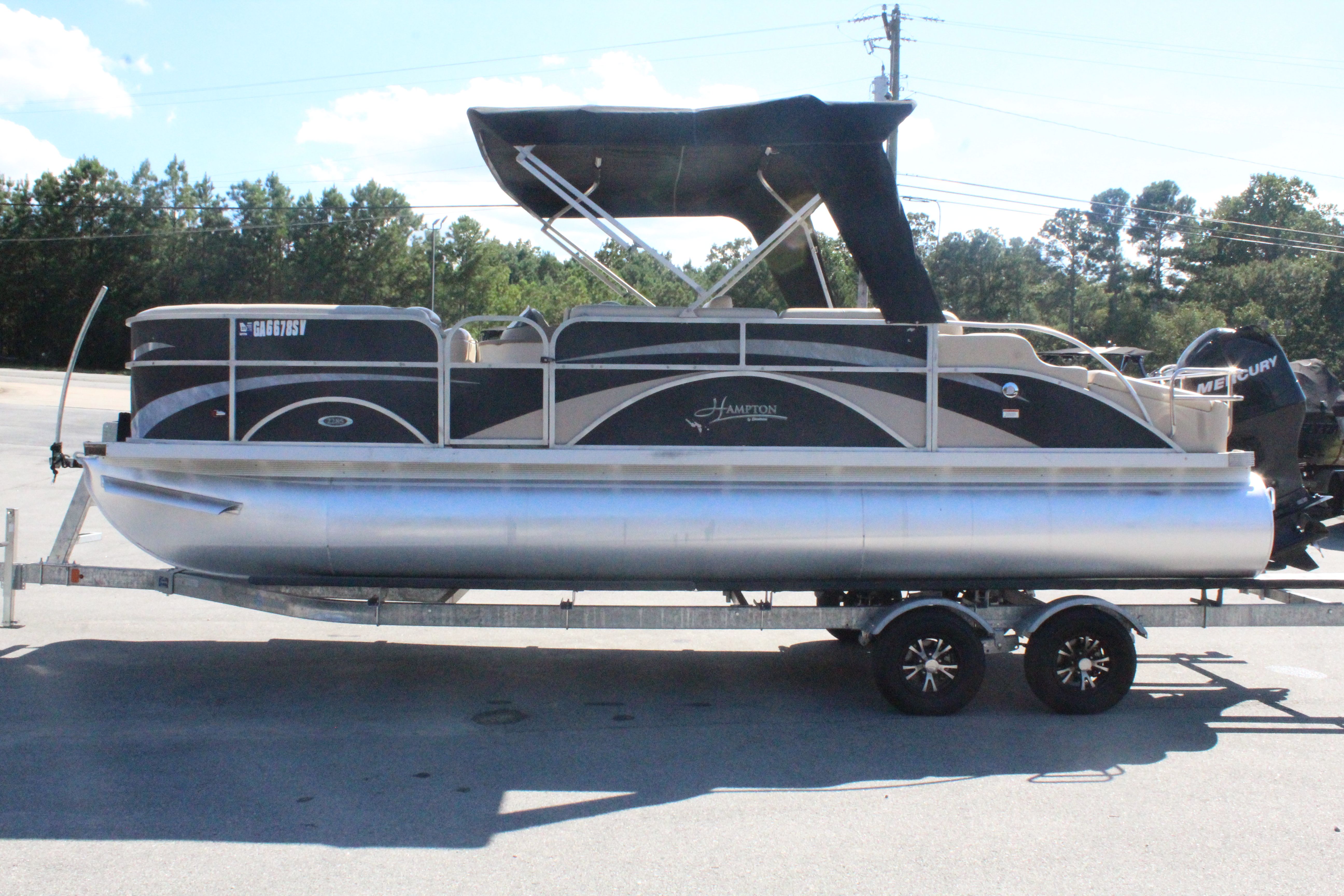 2011 Hampton 2285 RL