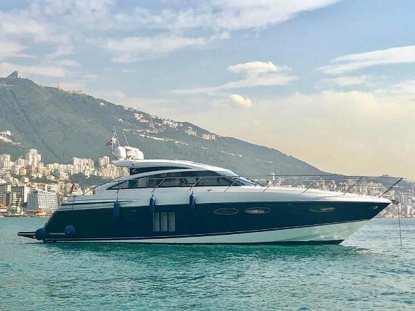 2010 Princess V52