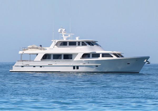 2025 Offshore Yachts 87/92 Motoryacht