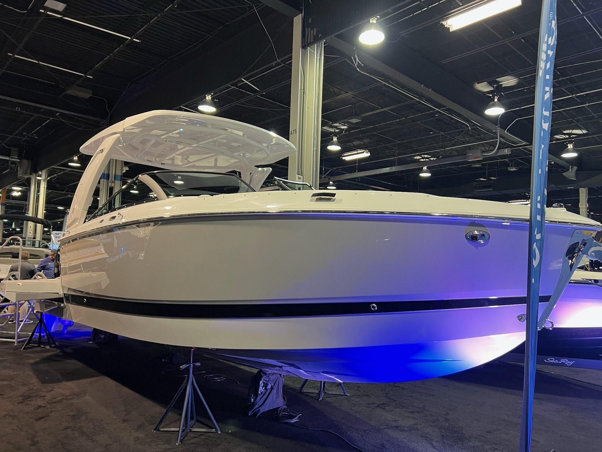 2025 Four Winns H9 OB