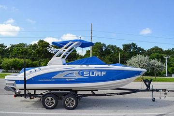 2021 Chaparral 23 Surf