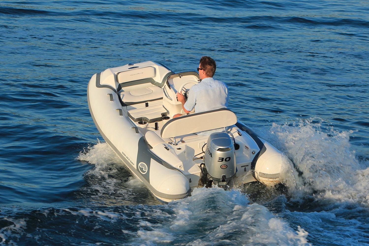 Walker Bay Boat image