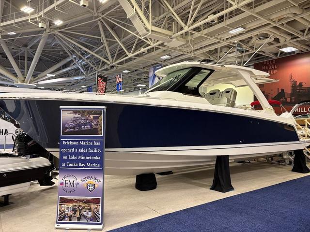 2025 Tiara Yachts 34LS
