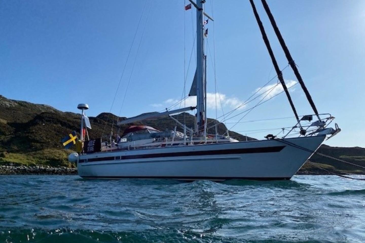 1999 Aphrodite 37