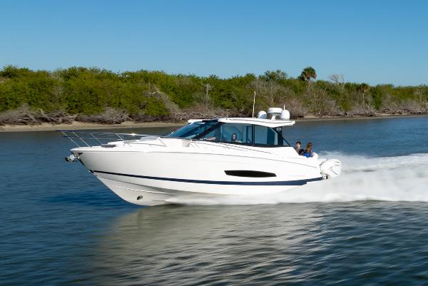 2025 Regal 36 XO