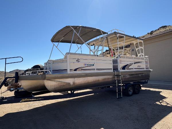 2000 JC Pontoon