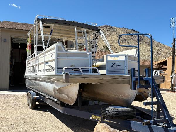 2000 JC Pontoon
