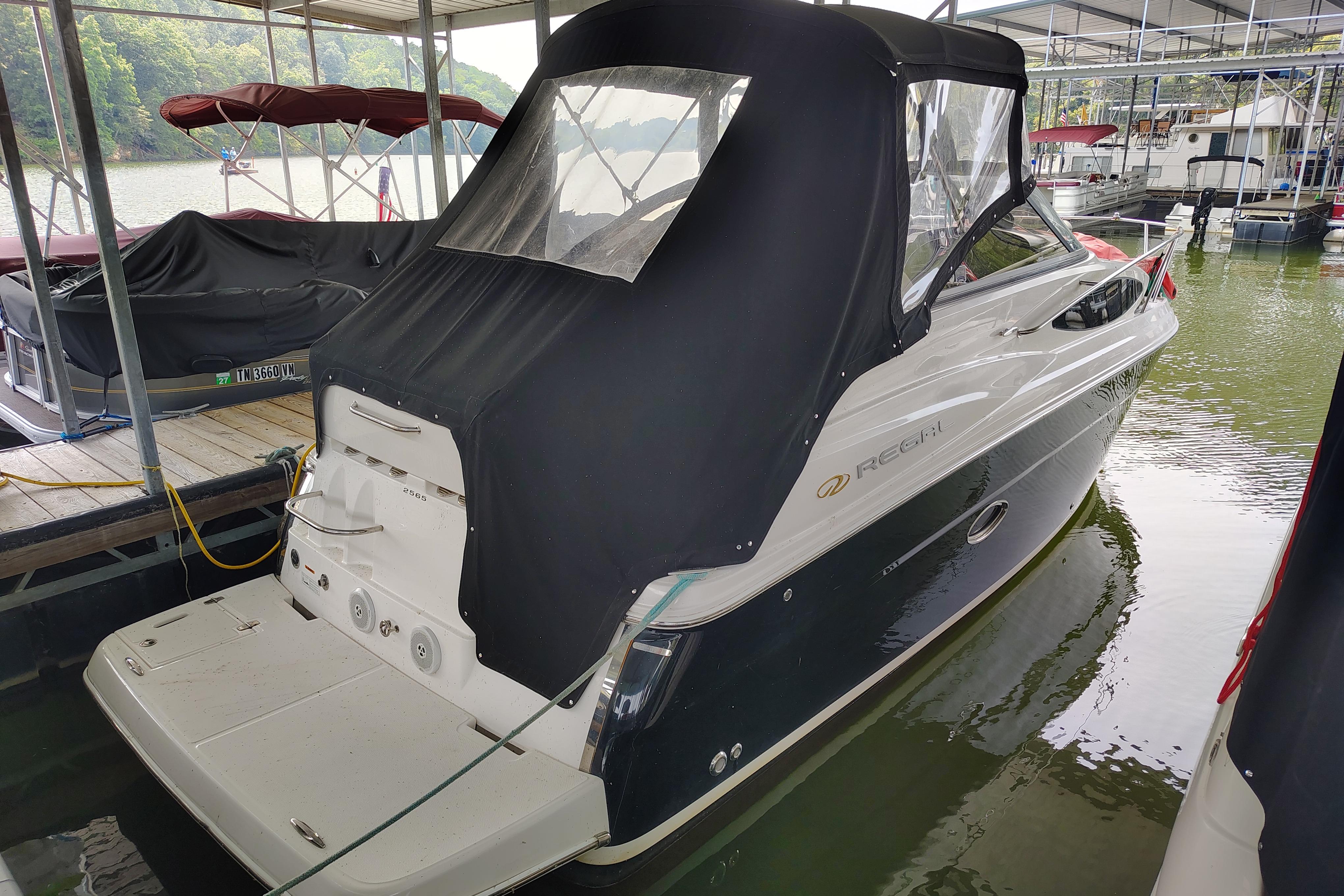 2008 Regal 2565 Window Express