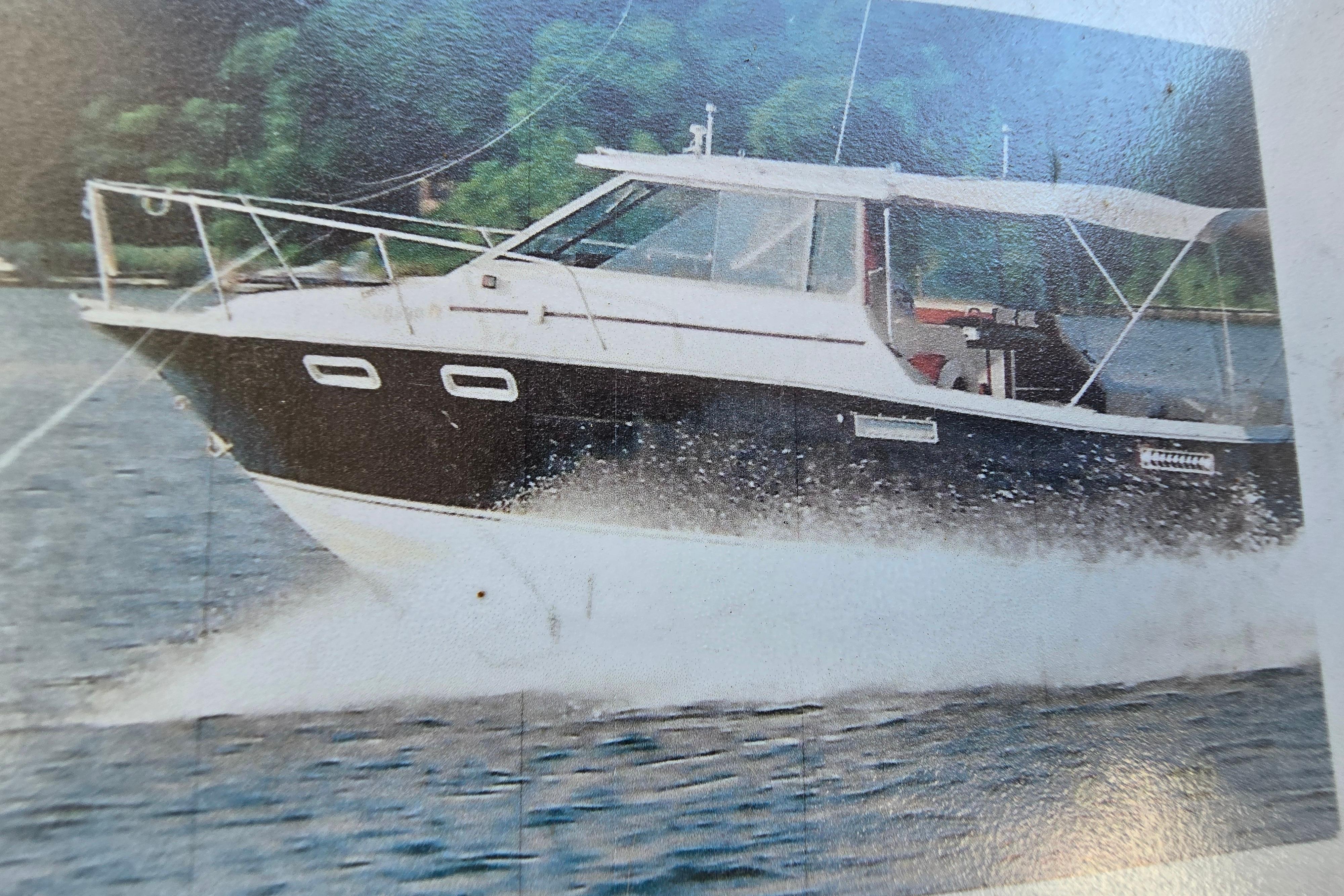1984 Bayliner 2802 Trophy