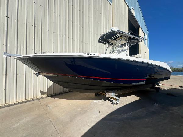 2003 Boston Whaler 270 Outrage