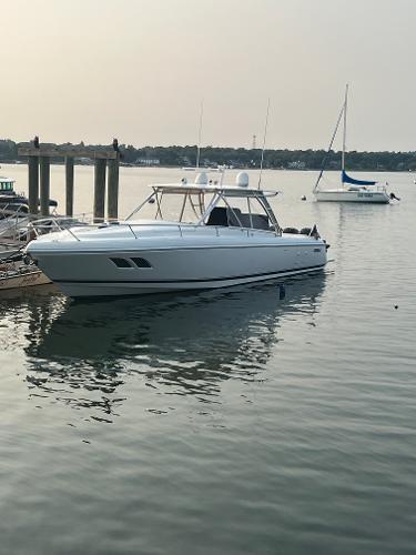 2010 Intrepid 400 Cuddy