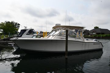 2018 Grady-White Freedom 335