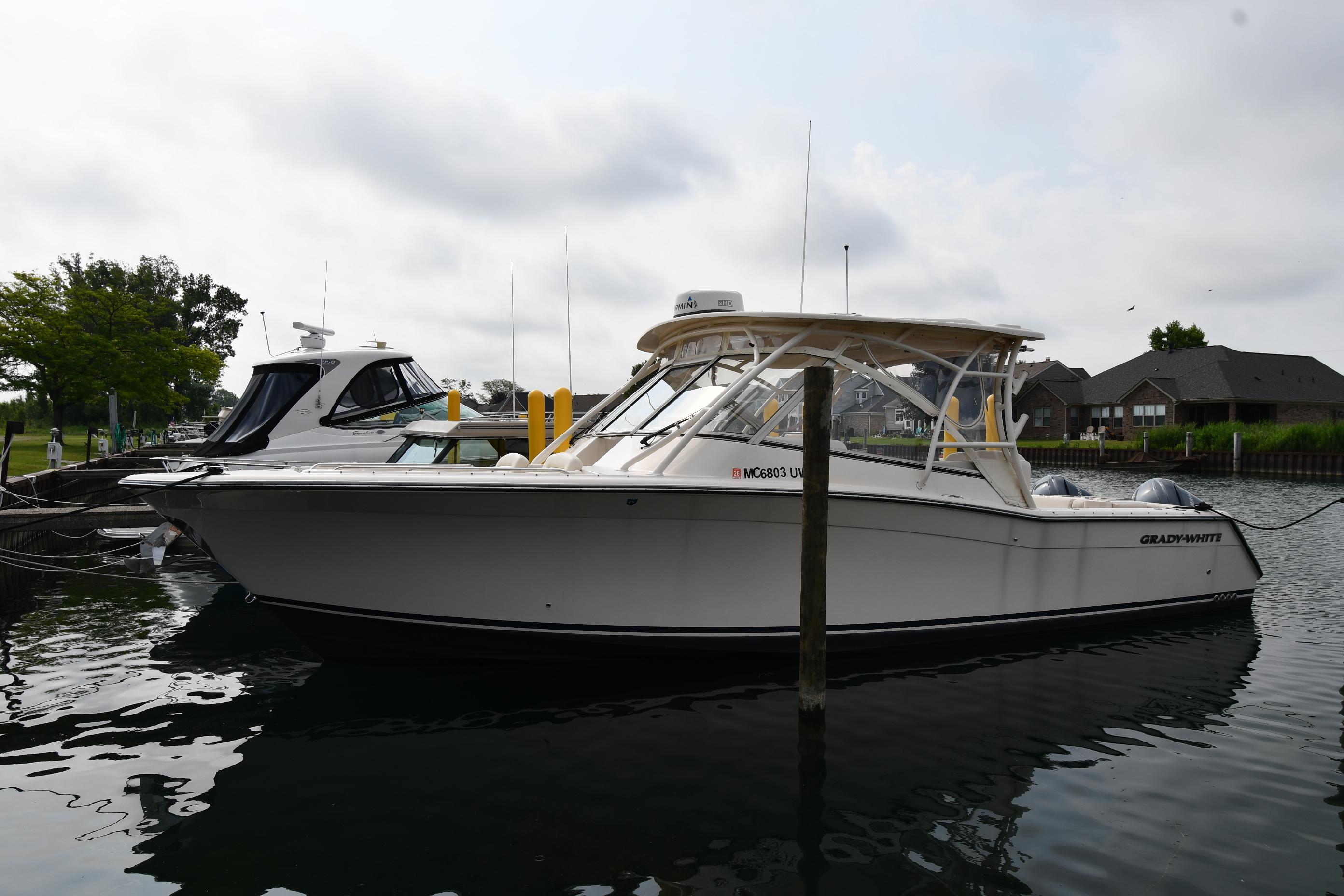 2018 Grady-White Freedom 335