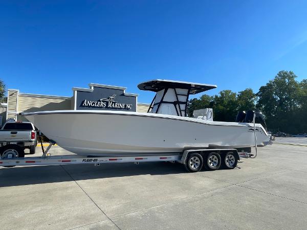 2026 Invincible 33 Open Fisherman