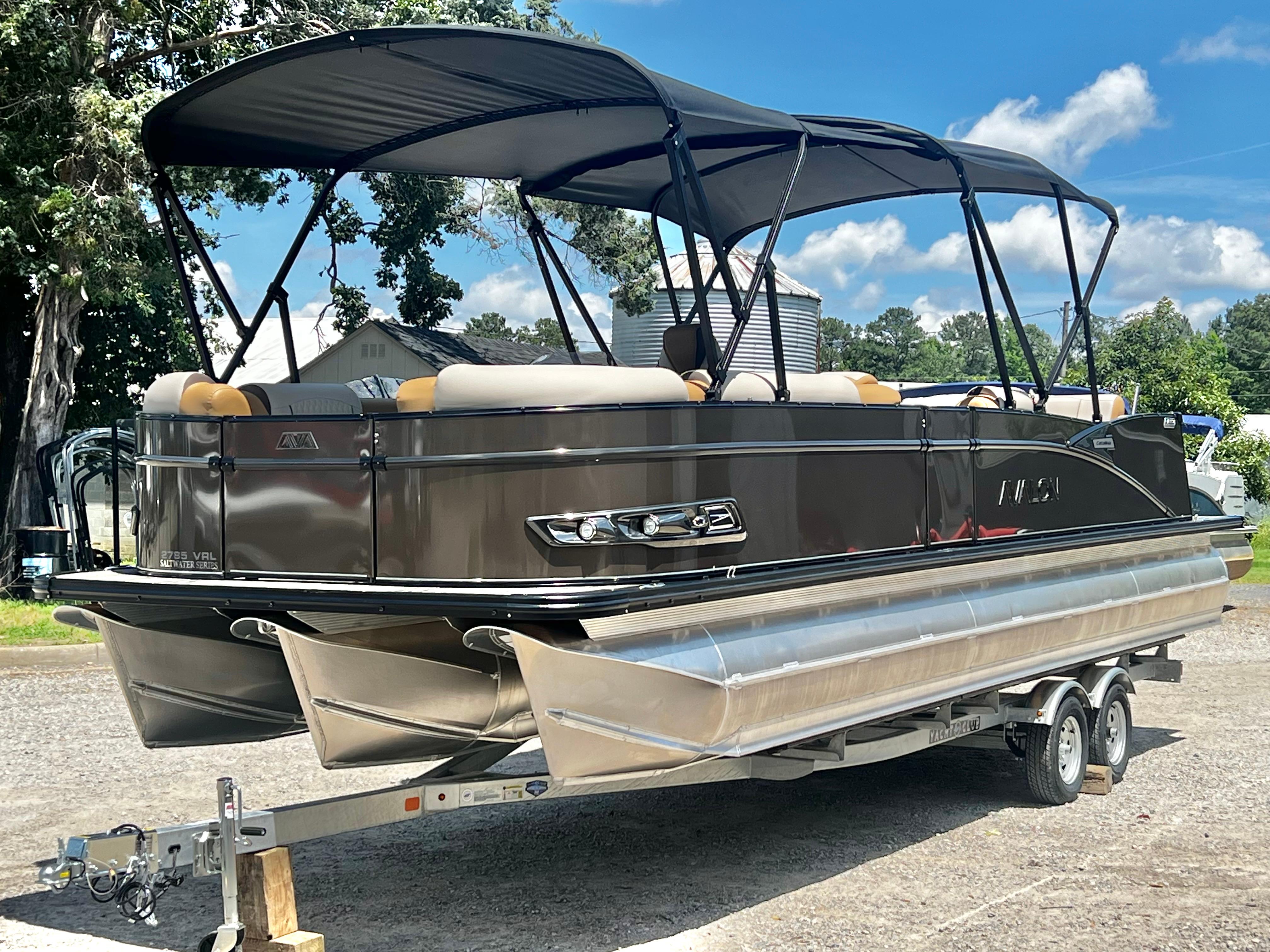 Avalon Catalina 25' Versatile Rear Lounge Triple-Toon - ARRIVES THURSDAY 6/12/2025!