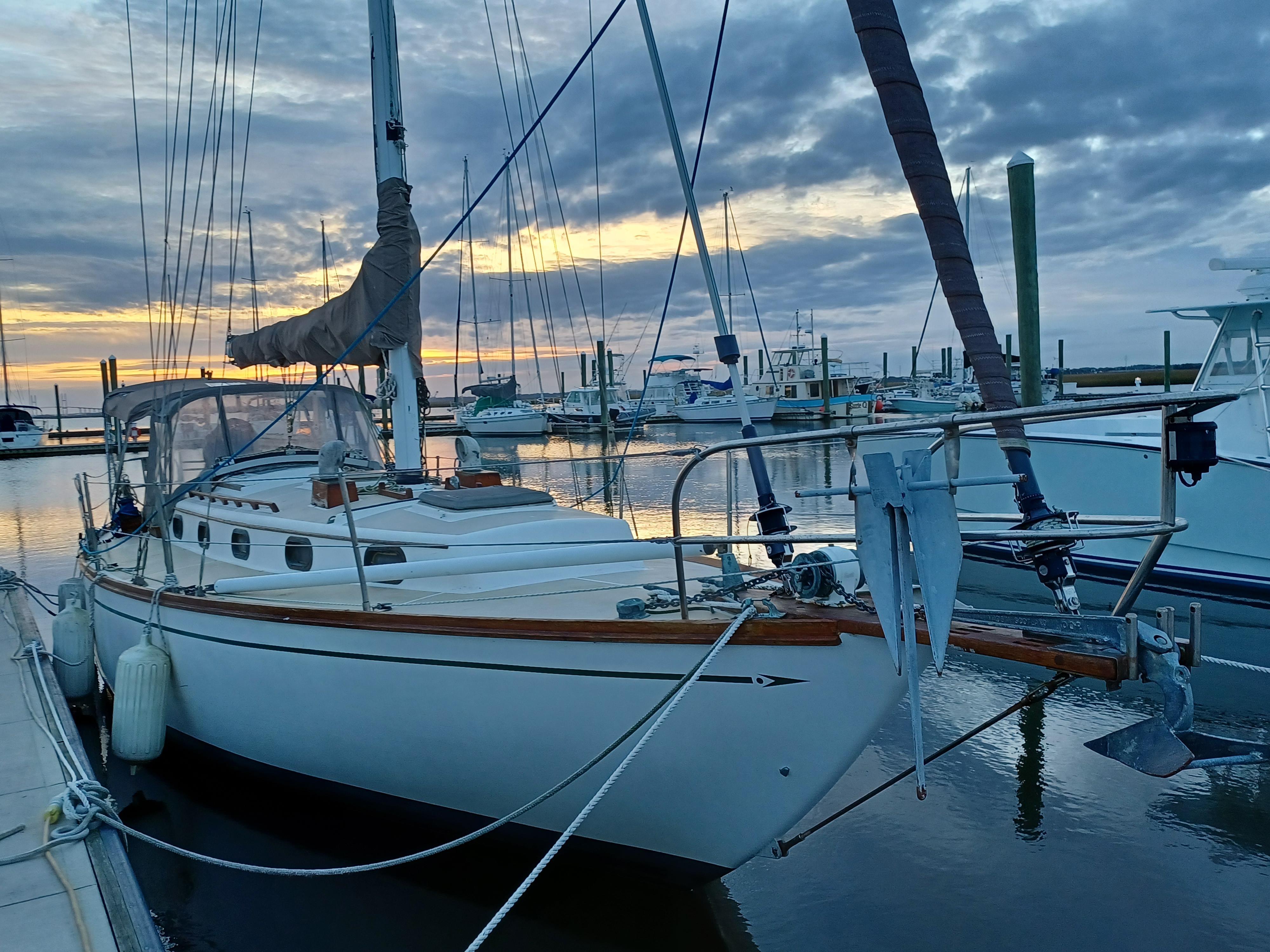 Cape Dory 36 Review - fyrx1mx