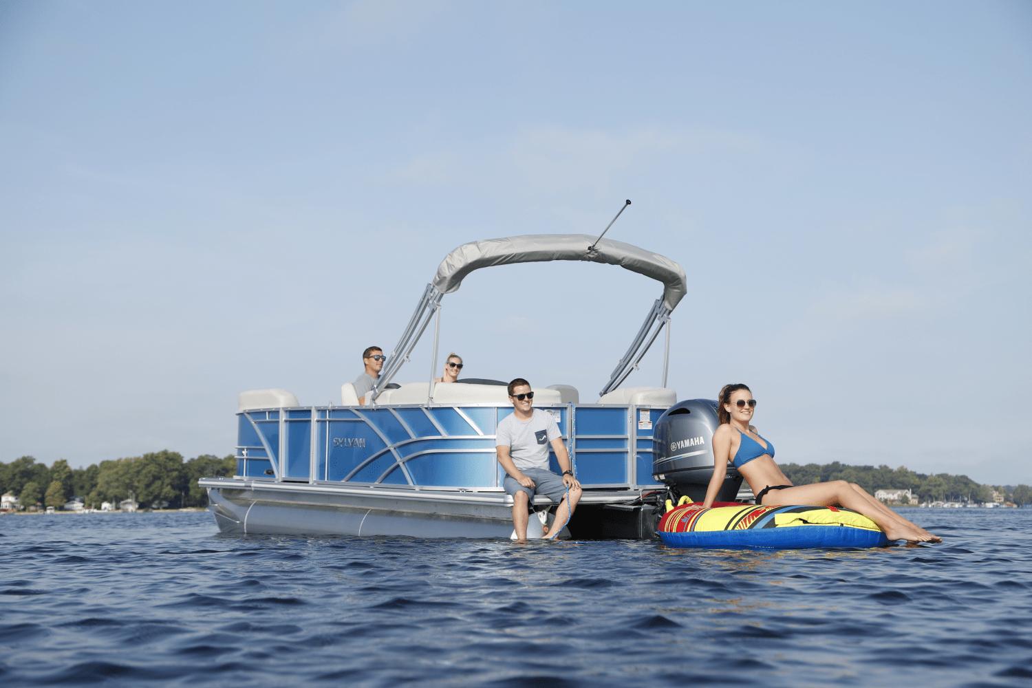 2025 Sylvan Mirage 820