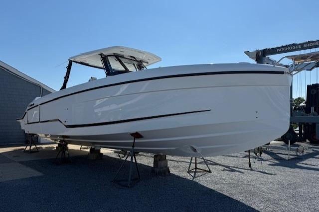2026 Wellcraft 38 T-Top