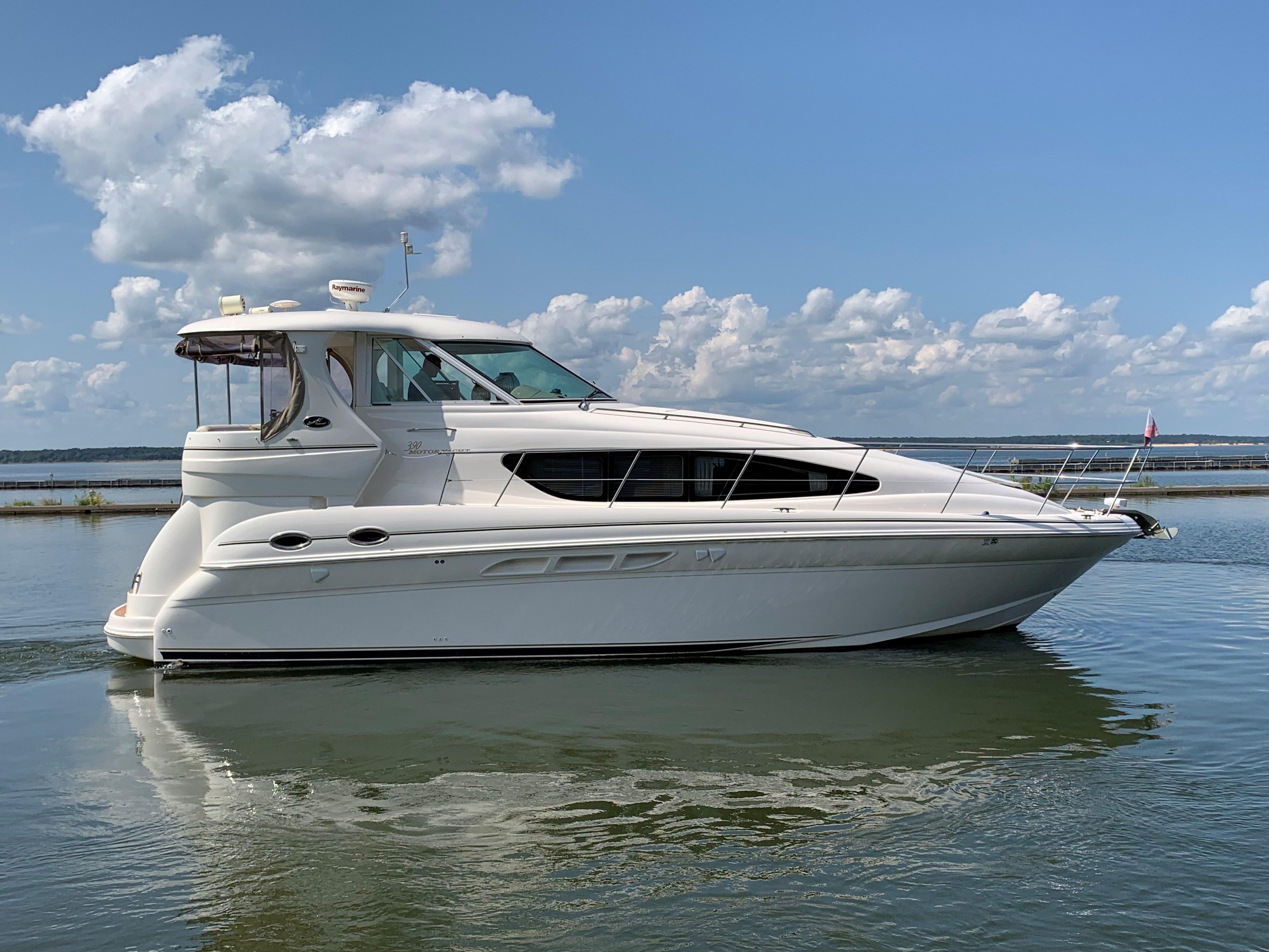 sea ray motor yacht 390