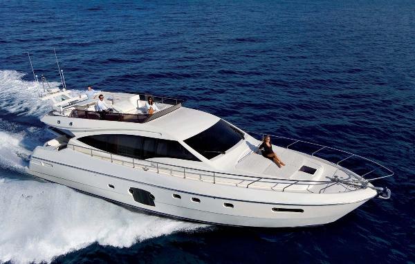 2008 Ferretti Yachts FERRETTI 592