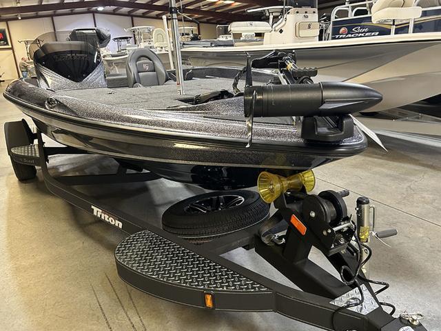 2023 Triton 179 TrX