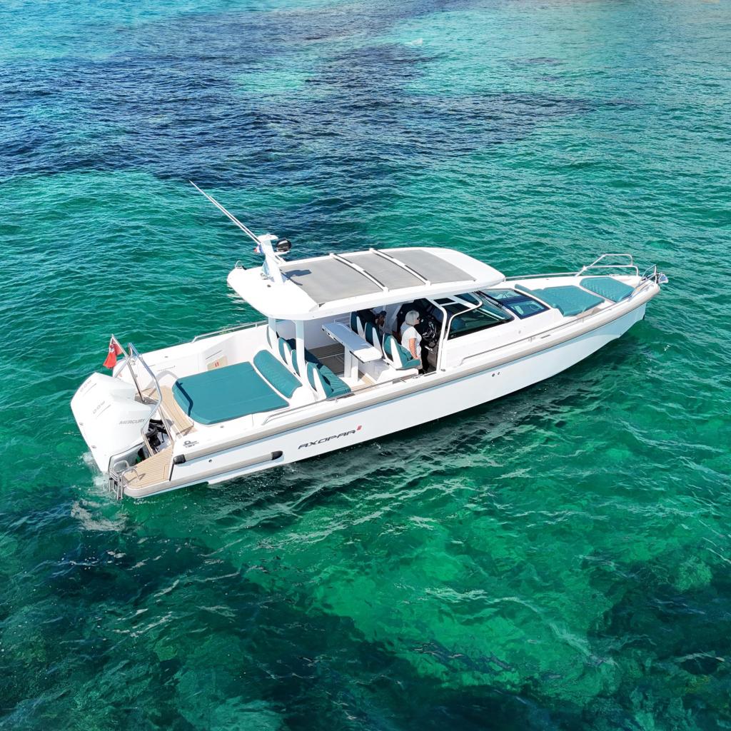 2022 Axopar 37 Sun Top