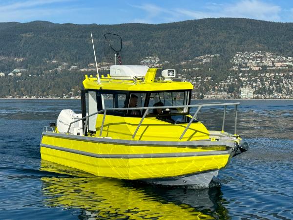 2023 Custom Blackfish E750w