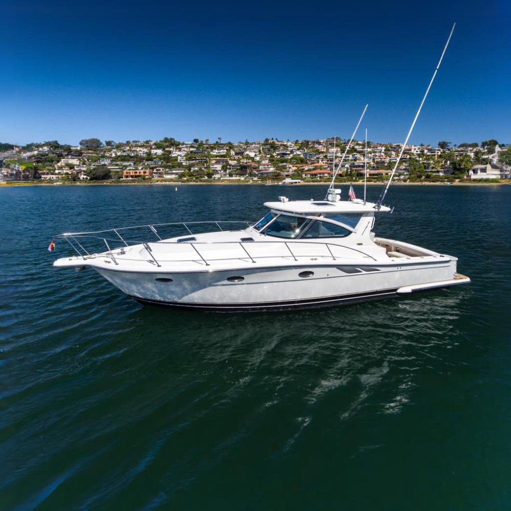 2001 Tiara Yachts 3800