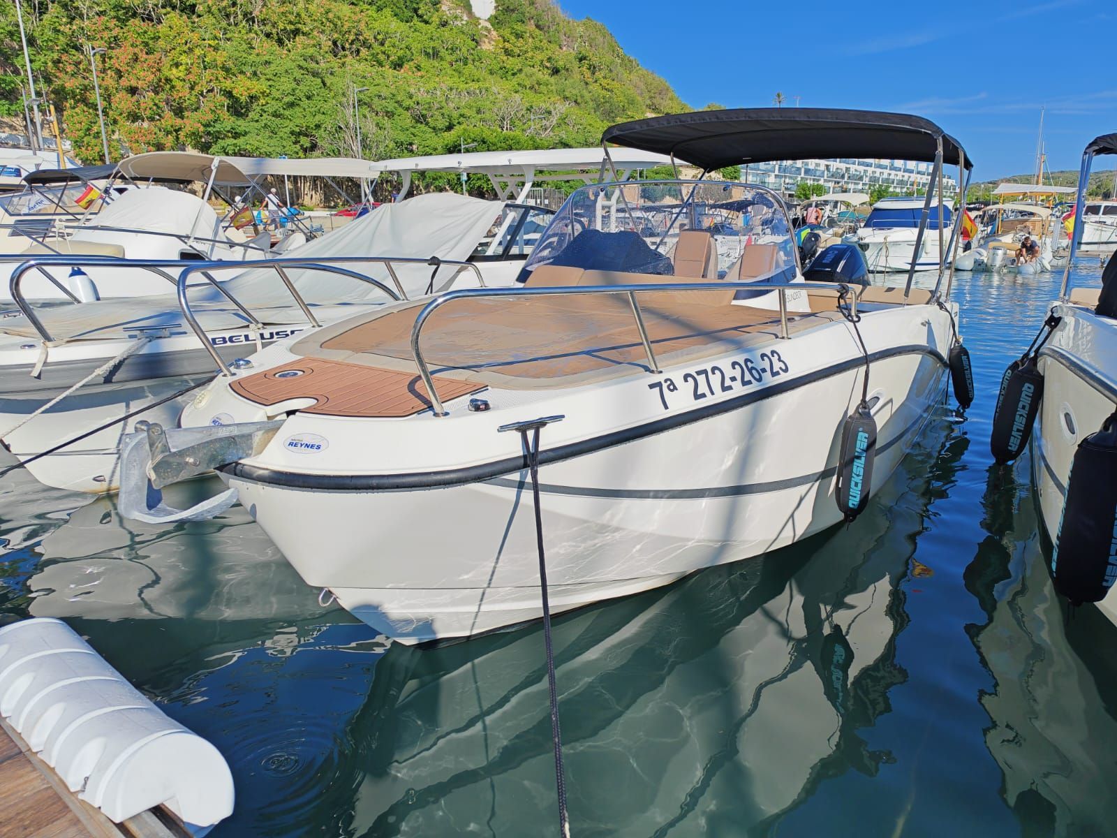 2023 Quicksilver Activ 755 Sundeck