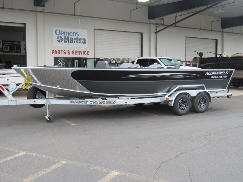 2025 Alumaweld 23 Super Vee Pro