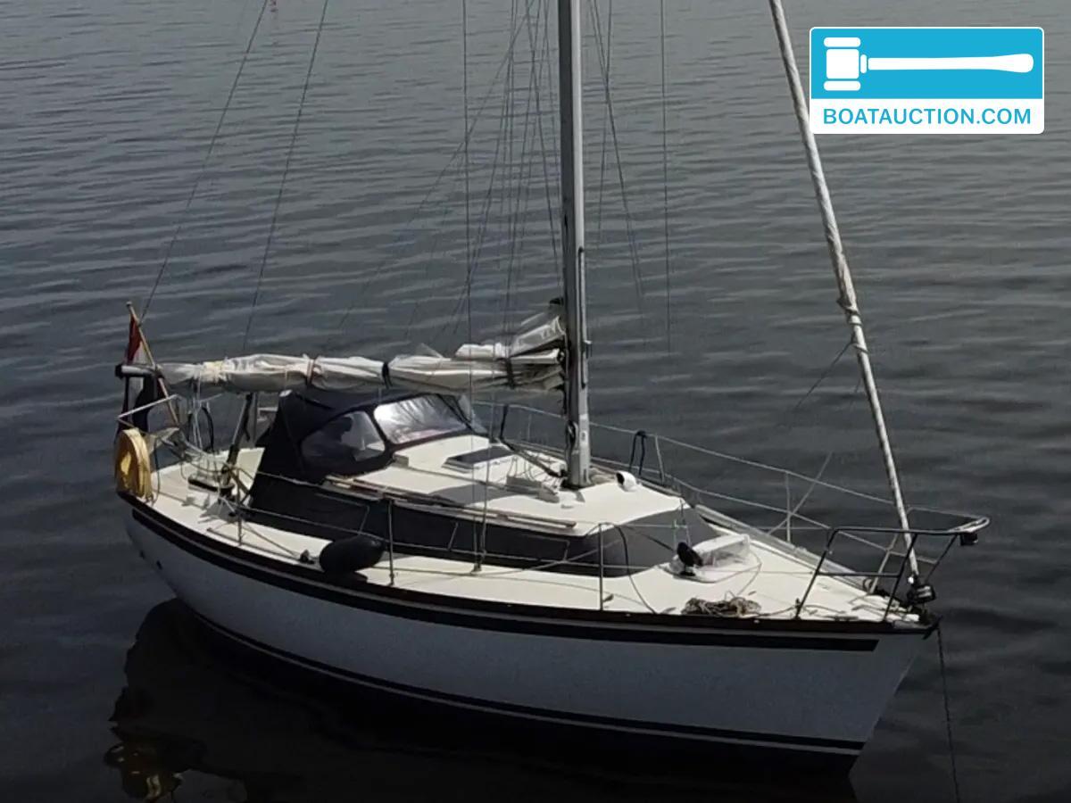 1980 Dufour 29