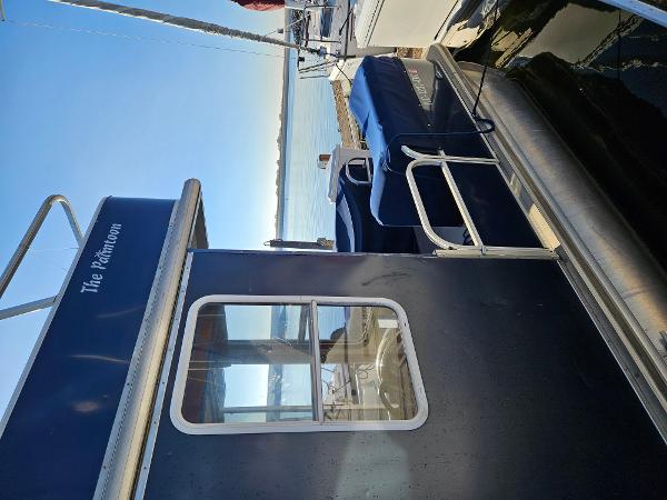 2008 Sun Tracker PARTY BARGE