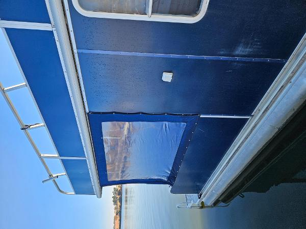 2008 Sun Tracker PARTY BARGE