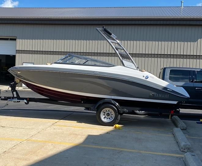 2021 Yamaha Boats 195S