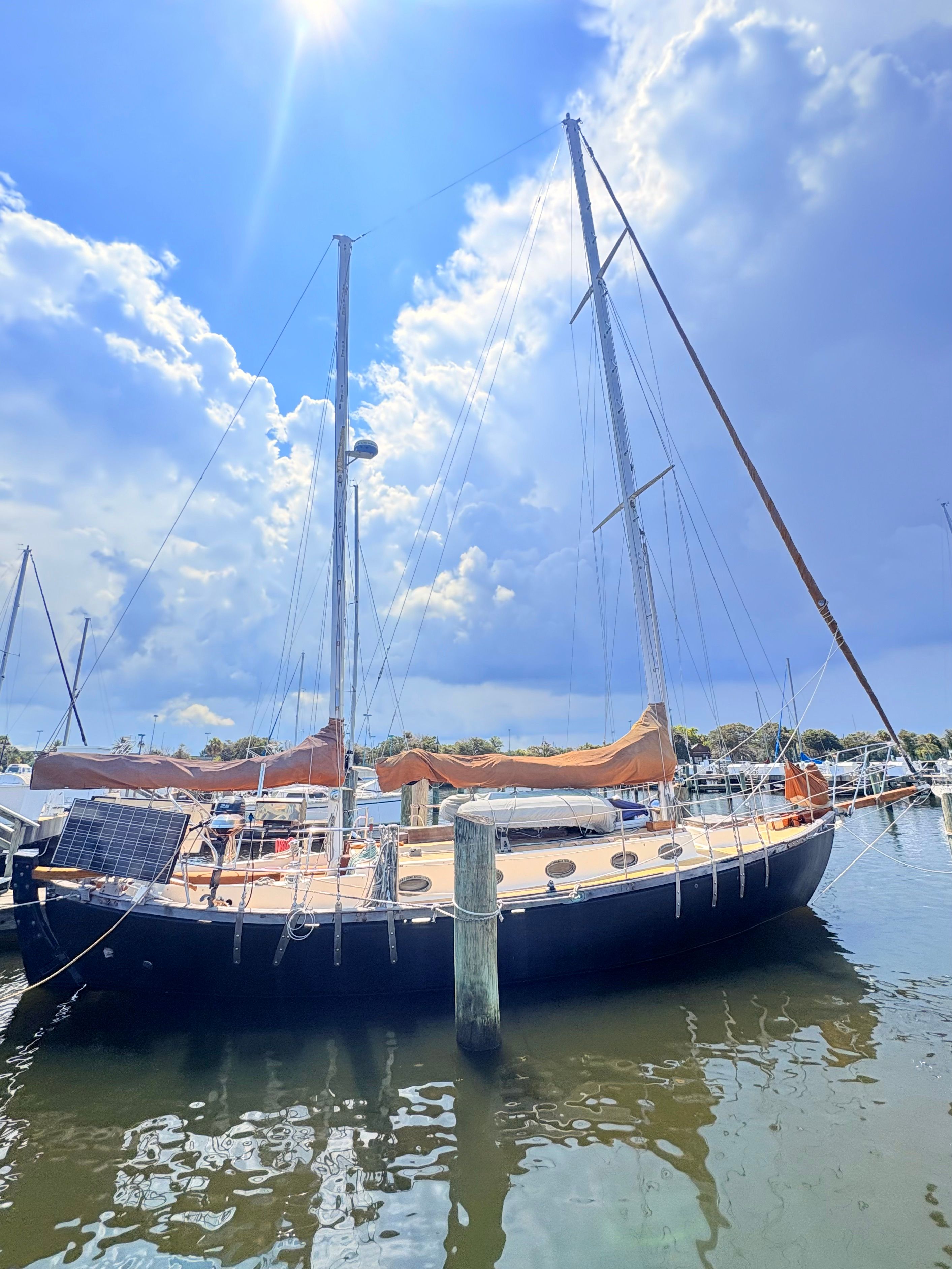 1993 Blue Water Ingrid 38