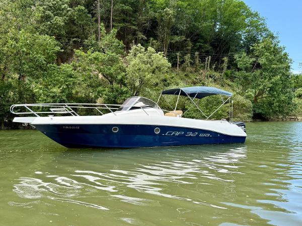 2012 Capelli CAP 32 WA
