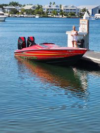 2022 Phantom 30 Sport Deck