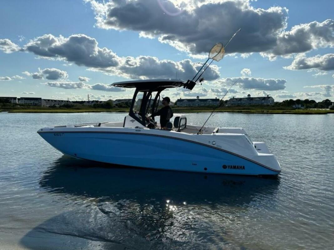 Yamaha Boats 255 FSH Sport E