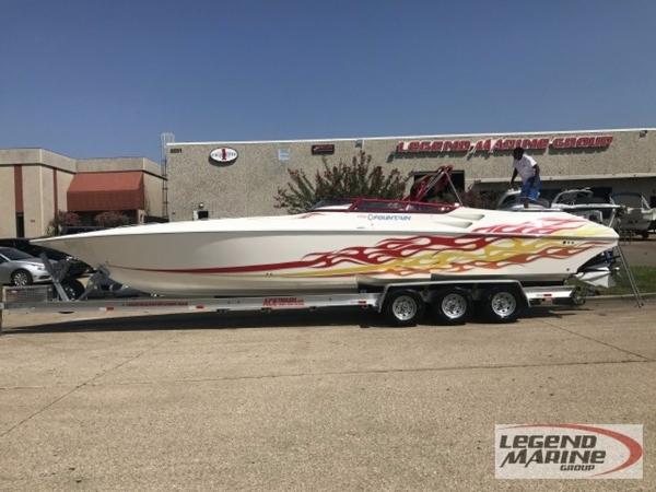 High-Performance Boat: Fountain 38 Lightning Review - boats.com