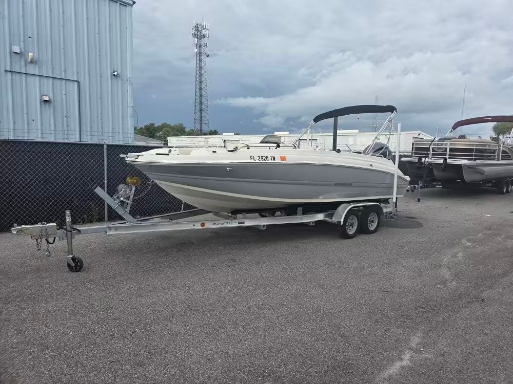 2024 Stingray 212 SC