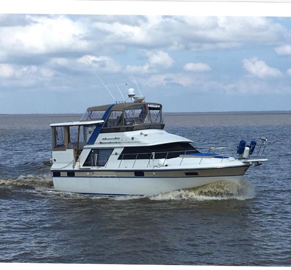 1988 Carver 42 Aft Cabin Motoryacht