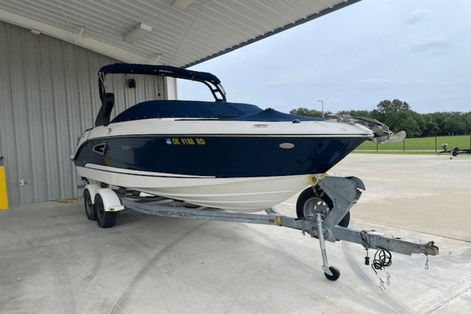 2019 Sea Ray 230 SLX