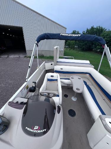 2000 Princecraft Vacanza 240 O/B