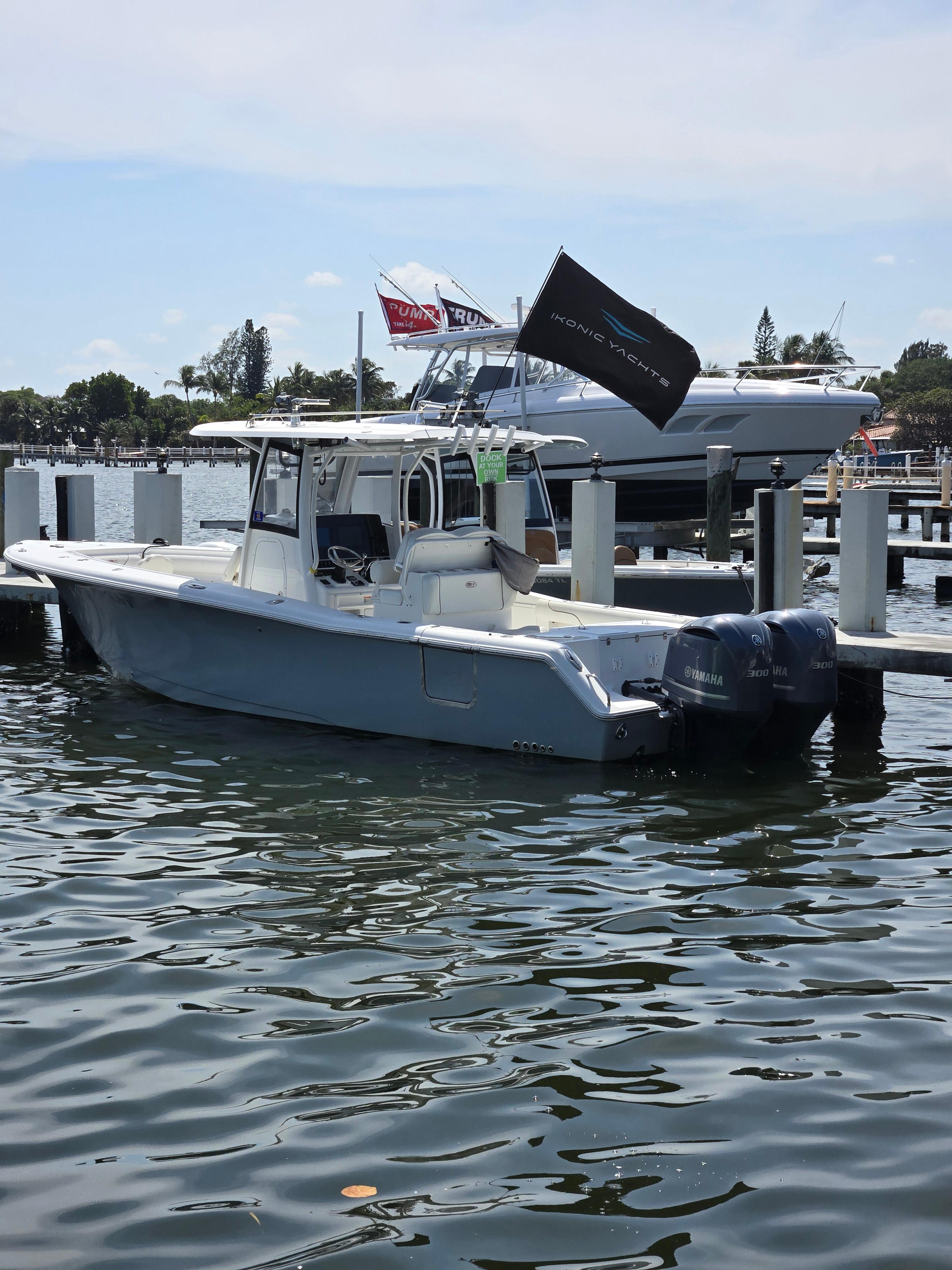 2018 Sea Hunt Gamefish 30 Forward Seating