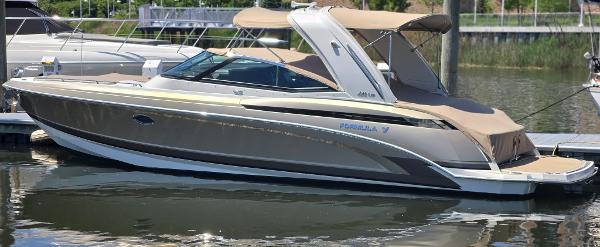 2015 Formula 330 Crossover Bowrider