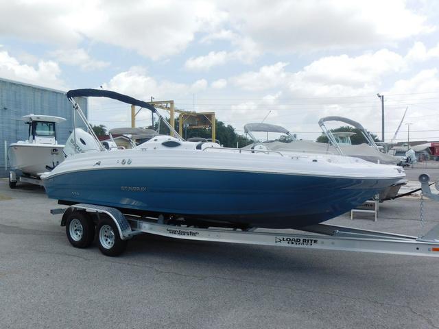 2025 Stingray 212SC